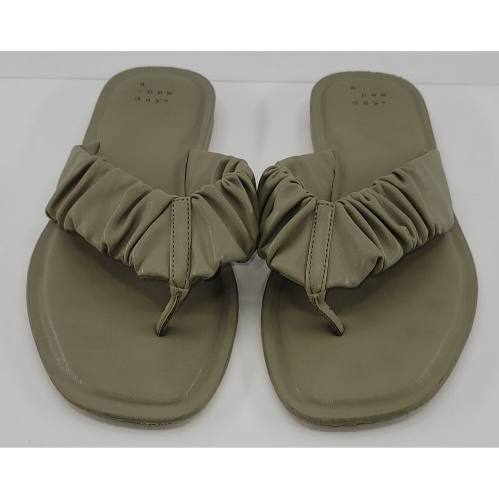 A New Day Olive Green Blossom Ruched Memory Foam Thong Sandal Women's Size 9